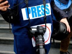 រឿងហាមឃាត់៖ អ្នកកាសែតរងការគំរាមកំហែងជាង ២០០នាក់ ព្រមានពីភាពគ្មានប្រសិទ្ធភាពនៃប្រព័ន្ធតុលាការ និងសម្ពាធពីតំណាងអាជ្ញាធរសាធារណៈ។