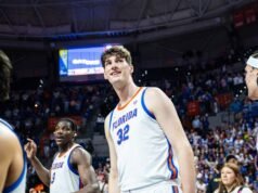 កីឡាករបាល់បោះខ្ពស់ជាងគេលើពិភពលោក 7-foot-9 Olivier Rioux ចុះហត្ថលេខាជាមួយ UC Irvine