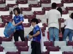 ហេតុអ្វីបានជាអ្នកគាំទ្របាល់ទាត់ជប៉ុនអាចត្រូវបានគេឃើញសម្អាតកីឡដ្ឋានក្រោយការប្រកួត World Cup?