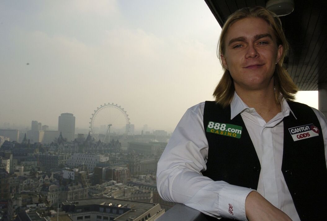 Hunter បានស្លាប់ដោយសារជំងឺមហារីកប៉ុន្មានថ្ងៃមុនថ្ងៃខួបកំណើតអាយុ 28 ឆ្នាំរបស់គាត់។