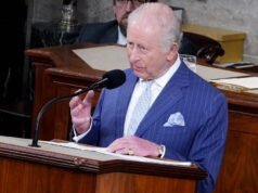 សហរដ្ឋអាមេរិក។ Charles III បានការពារខ្លួននៅចំពោះមុខសភា។ ចែករំលែកតម្លៃ និងថ្កោលទោសអំពើហឹង្សានយោបាយ