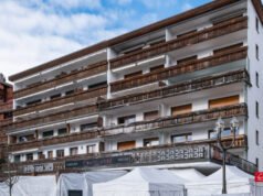 ខ្សែវីដេអូបាននិយាយថា “Jessica Moretti បានរត់ចេញហើយរុញក្មេងៗ”