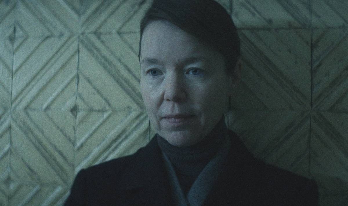 Anna Maxwell Martin ជា Lyudmilla Raskova