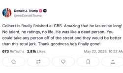 ប្រតិកម្ម​ចំៗ​របស់​លោក Donald Trump ចំពោះ​ការ​បញ្ចប់​កម្មវិធី Late Show របស់ Stephen Colbert៖ គាត់​មាន​រយៈពេល​យូរ