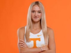 Amelia Wills បំបែកកំណត់ត្រា Lady Vol Steeplechase នៅ Duke Twilight