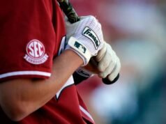 គណៈកម្មាធិការច្បាប់ NCAA អនុម័តអាជ្ញាកណ្តាលមនុស្សយន្តសម្រាប់ការប្រជែងបាល់ និងការបាញ់ក្នុងការប្រកួត SEC
