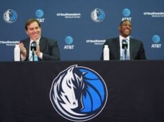 Mavericks ជួល Mike Schmitz ជា GM ប៉ុន្មានថ្ងៃបន្ទាប់ពីដាក់ឈ្មោះ Masai Ujiri ពី Trail Blazers ជា GM