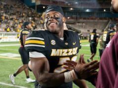 Missouri ដែលកំពុងរត់ត្រឡប់មកវិញ Ahmad Hardy ស្ថិតក្នុងស្ថានភាពមានស្ថេរភាព បន្ទាប់ពីត្រូវបានបាញ់សម្លាប់នៅក្នុងការប្រគុំតន្ត្រីមួយ។