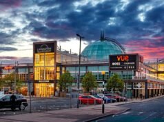 Livingston Designer Outlet ផ្តល់នូវប្រតិបត្តិការជួញដូរដ៏ខ្លាំងបំផុតប្រចាំឆ្នាំរបស់ខ្លួន។