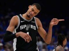 Pelicans និង Spurs នឹងលេងហ្គេមប្រចាំរដូវកាលនៅទីក្រុងប៉ារីស និង Manchester ឆ្នាំក្រោយ
