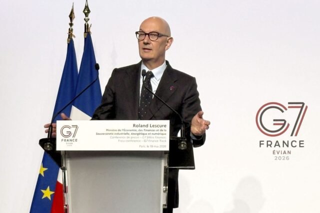 1779317392_2441089-roland-lescure-ministre-francais-de-l-economie-et-.jpg