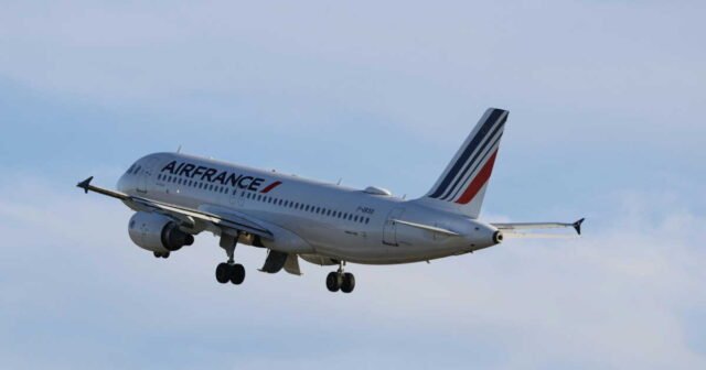 1779392454_virus-ebola-un-avion-air-france-s-arrete-au-canada-pour-debarquer-un-passager-venu-du-congo-refuse-p.jpeg