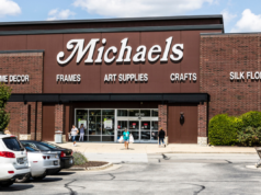 Michaels កំពុងចូលទៅក្នុងពិធីជប់លៀងផ្គត់ផ្គង់កន្លែងទំនេរ ដោយបើករបារ DIY ដើម្បីរៀបចំពិធីជប់លៀងដ៏ធំរបស់អ្នក។