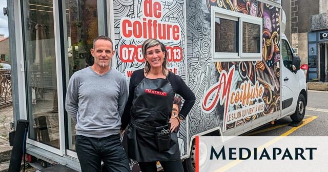 1779443466_260520-dans-un-salon-de-coiffure-itinerant-entre-herault-et-aveyron-ici-c-est-la-france-de-la-deuxi.jpeg