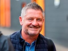 Tony Docherty គឺជាបេក្ខភាពអ្នកគ្រប់គ្រងបន្ទាប់របស់ Livingston ខណៈដែល Davie Martindale ស្ថិតក្នុងបញ្ជីសម្រាំង