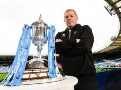 Neil Lennon ទទូចថា Celtic មិនមែនជា “ក្រុមដ៏អស្ចារ្យ” ខណៈដែលចៅហ្វាយ Dunfermline ព្រមានថាគាត់មិននិយាយរឿងនិទានទេ