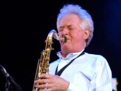 Pink Floyd saxophonist Dick Parry ដកដង្ហើមចុងក្រោយរបស់គាត់នៅអាយុ 83 ឆ្នាំ។