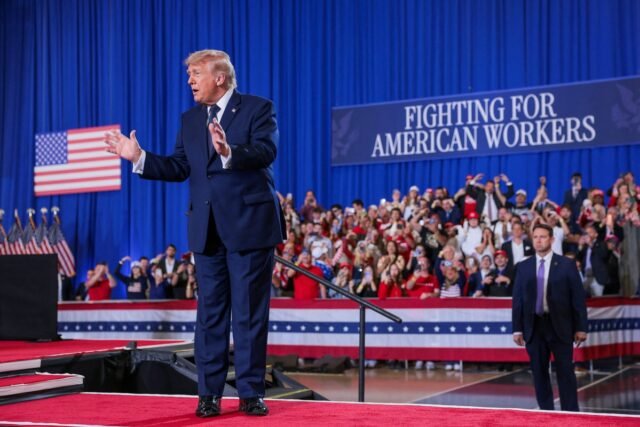 1779569376_2026-05-22T213403Z_738832473_RC2LELATCRXM_RTRMADP_3_USA-TRUMP.JPG