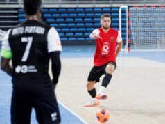 បន្ទាប់ពីចាញ់ Sporting Paris (5:2) Toulon Métropole Futsal បានខកខានការប្រកួតវគ្គ Play-off