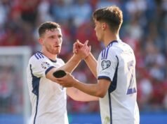 ខ្ញុំចង់ឱប Andy Robertson របស់ Liverpool លាហើយបន្ទាប់ពីបានផ្តួលគាត់ក្នុងការសម្តែងដ៏ធំរបស់គាត់នៅ Anfield