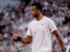 Giovanni Mpetshi Perricard នាំមុខមួយសិតទល់នឹង Novak Djokovic ដែលជាការប្រកួតជុំទីពីរ…