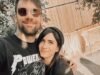 ភរិយារបស់លោក Caleb Shomo ដែលជាបុរសជួរមុខ Beartooth កំពុងបញ្ចប់អាពាហ៍ពិពាហ៍រយៈពេល 14 ឆ្នាំរបស់នាងជាមួយតារាចម្រៀង