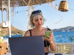 Millennials យក “វិស្សមកាលស្ងាត់” ហើយចាកចេញពីការងារ (និងប្រទេស) លើកាក់របស់ក្រុមហ៊ុន