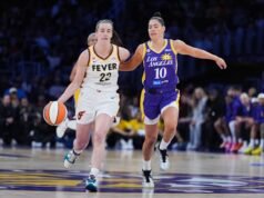 “Atlanta Dream វិលត្រលប់មកឈរលើកំពូលតារាង WNBA ក្នុងលទ្ធផល 4-1 បន្ទាប់ពីស្ទុះងើបឡើងវិញទល់នឹង Phoenix”។