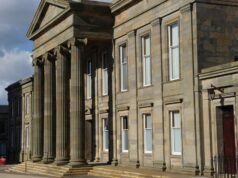 ចោរ Lanarkshire ជាប់គុកពីបទវាយប្រហារគ្រូបង្រៀន