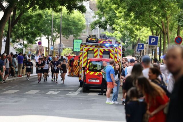1779733372_2444714-des-pompiers-sont-intervenus-lors-de-la-course-la-.jpg