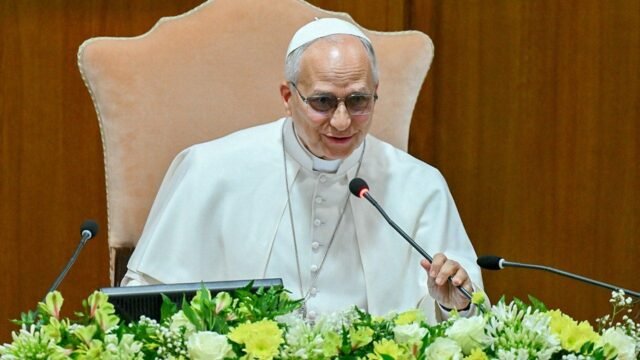 1779734902_Pope-On-AI-Photo-2.jpeg