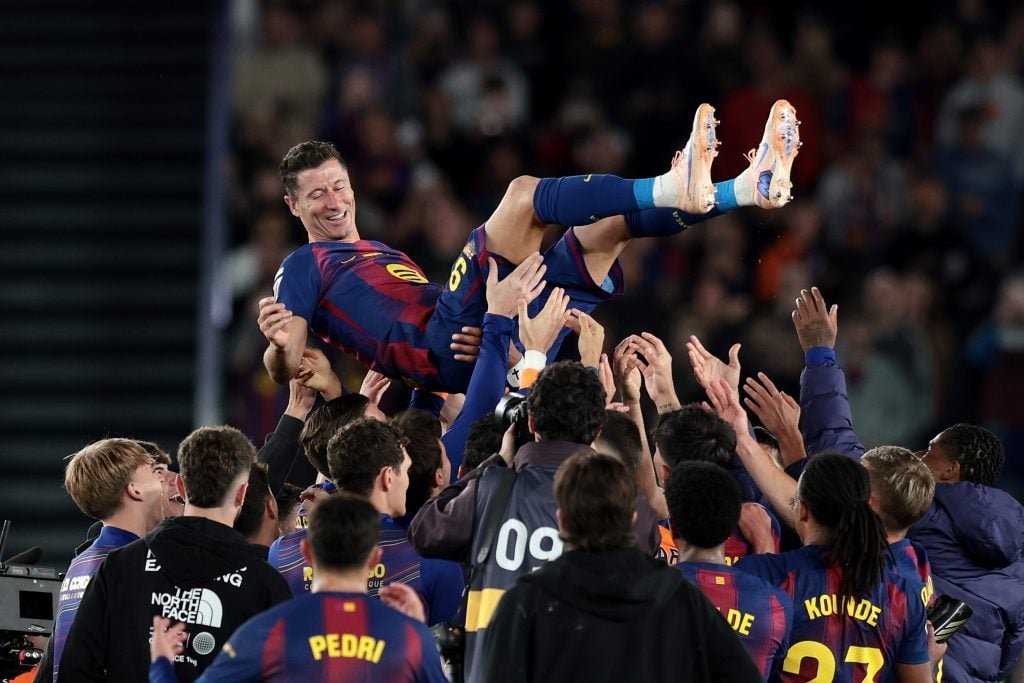 Robert Lewandowski មកពី FC Barcelona