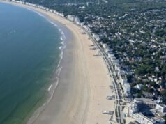 ពាណិជ្ជករគ្របដណ្តប់ដោយការហួសហេតុនិងឈ្លើយ
