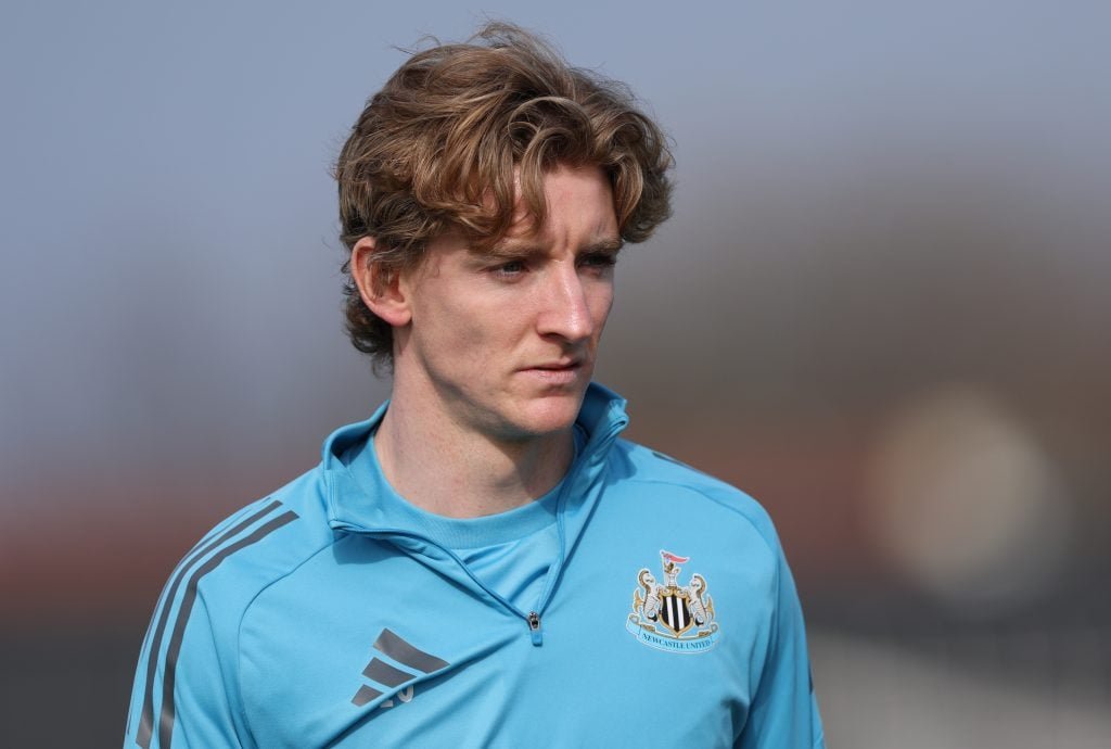 Anthony Gordon កីឡាករ Newcastle United