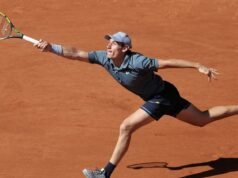 • ផ្សាយបន្តផ្ទាល់ Novak Djokovic ហោះទៅឆ្ងាយក្នុងសិតទីពីរទល់នឹងកីឡាករបារាំង Valentin Royer… តាមដាន និងផ្តល់យោបល់ជាមួយពួកយើងអំពីការប្រកួតនេះពីជុំទីពីរនៃ Roland-Garros