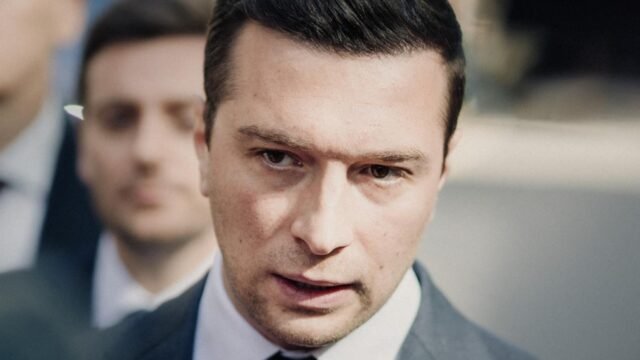 1779901375_6c62b76_upload-1-i3aluwblzi62-afp-20260420-hl-bohier-3136402-v1-midres-francepoliticsrneconomylabour.jpeg