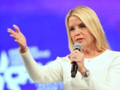 Pam Bondi អតីតអគ្គមេធាវីសហរដ្ឋអាមេរិក ប្រកាសថានាងមានជំងឺមហារីកក្រពេញទីរ៉ូអ៊ីត