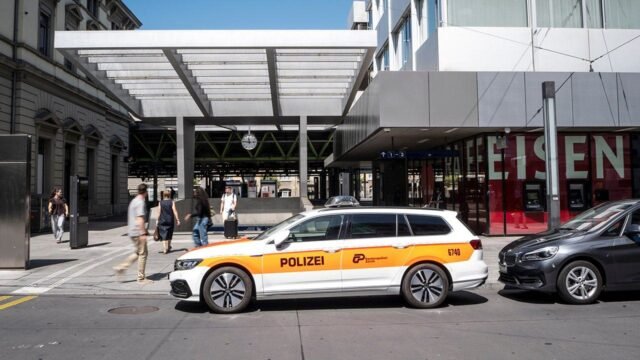 1779975897_police-vehicle-winterthur-train-station-switzerland-may-28-2026.jpeg