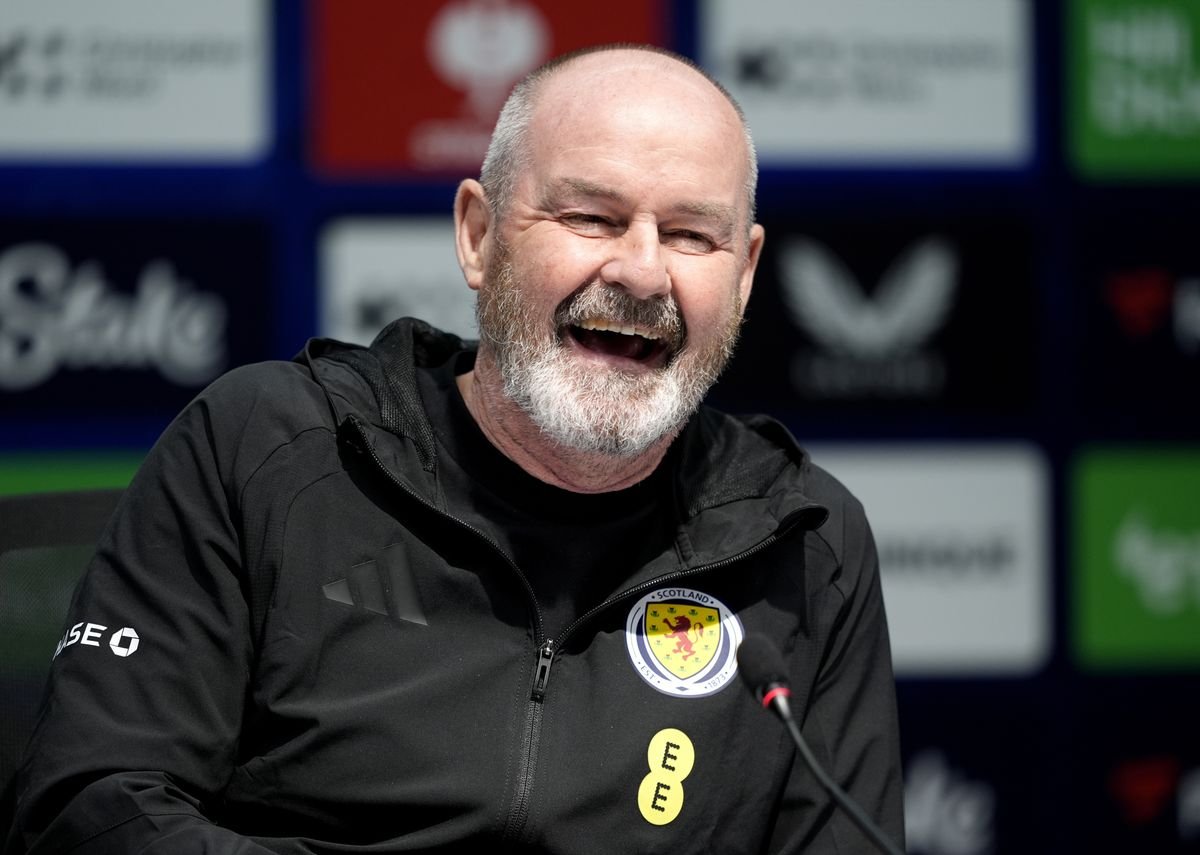 លោក Steve Clarke គ្រូបង្វឹកស្កុតឡែន
