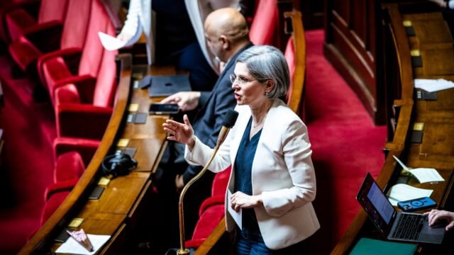 1780046967_La-deputee-ecologiste-Sandrine-Rousseau-a-l-Assemblee-nationale-le-9-avril-2026-2294317.jpg