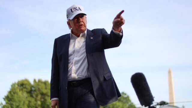 1780116602_d2daa45_upload-1-vevmr8lvmabk-afp-20260515-b2zd833-v1-highres-uspresidentdonaldtrumpreturnsfromchina.jpeg