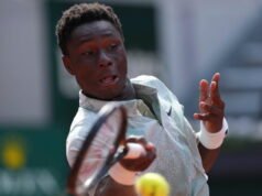 Roland Garros បានផ្សាយបន្តផ្ទាល់។ Kouame ត្រូវបានជម្រុះដោយ Parry French តែម្នាក់ឯងក្នុងចំណាត់ថ្នាក់ទី 8… រស់ឡើងវិញថ្ងៃសៅរ៍នៅ Roland-Garros
