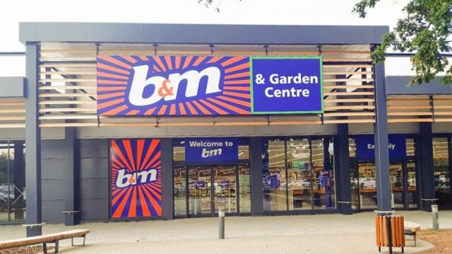1780192553_1_730-bandm-hedge-end-store-3.jpg