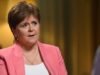 Nicola Sturgeon: “ខ្ញុំមានអារម្មណ៍ថាខ្ញុំកំពុងបម្រើពេលវេលាសម្រាប់ឧក្រិដ្ឋកម្មដែលខ្ញុំមិនបានប្រព្រឹត្ត”