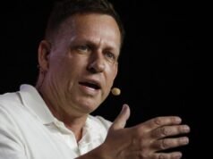 Peter Thiel ព្រមានថា AI បង្កការគំរាមកំហែងខ្លាំងដល់ការងារបច្ចេកទេស ជាជាងអ្នកគិតច្នៃប្រឌិត