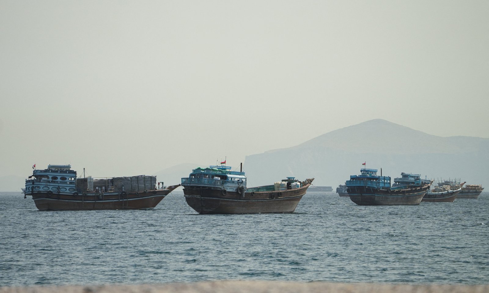 ច្រក​សមុទ្រ Hormuz បាន​ក្លាយ​ជា​ចំណុច​ជាប់​គាំង​ដ៏​សំខាន់​ក្នុង​ការ​ធ្វើ​ដំណើរ​នេះ ដែល​ធ្វើ​ឱ្យ​តម្លៃ​ឧស្ម័ន និង​ប្រេង​ឡើង​ថ្លៃ