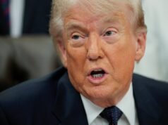 Trump ចង់យកជនជាតិអាហ្វ្រិកខាងត្បូងស្បែកស 10,000 នាក់ទៀតជា “ជនភៀសខ្លួនបន្ទាន់” បន្ទាប់ពីមានការចោទប្រកាន់ពីអំពើហឹង្សាប្រកាន់ពូជសាសន៍