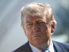 តើលោក Trump អាចនឹងទទួលខុសត្រូវលើពន្ធលើមូលនិធិចំនួន ១,៨ ពាន់លានដុល្លាររបស់លោកឬទេ? អ្នកជំនាញខ្លះនិយាយថាបាទ