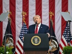 Trump ចំអកឱ្យសិល្បករដែលអបអរសាទរការប្រគុំតន្ត្រី “Freedom 250” របស់គាត់ហើយណែនាំសិល្បករថ្មី – ខ្លួនគាត់