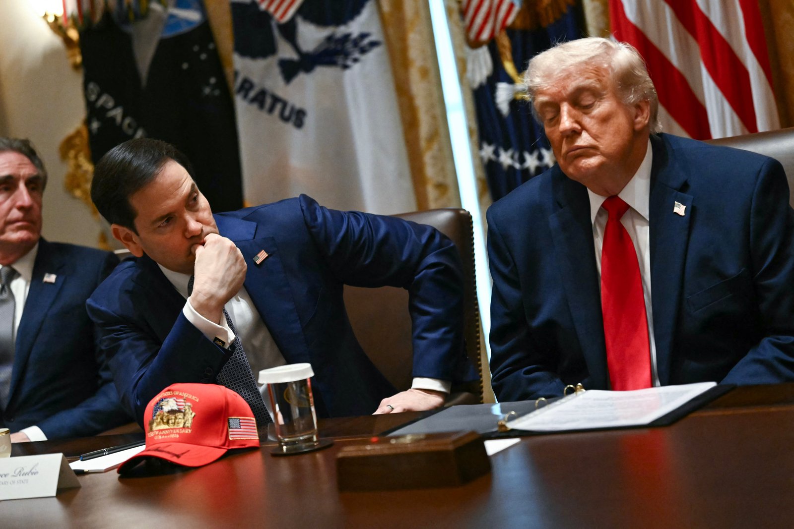 គណបក្សរបស់លោក Trump ត្រូវបានគេរំពឹងយ៉ាងទូលំទូលាយថានឹងបាត់បង់ការគ្រប់គ្រងរបស់សភាតំណាងរាស្រ្ត ហើយប្រហែលជាព្រឹទ្ធសភានៅឆ្នាំក្រោយ។